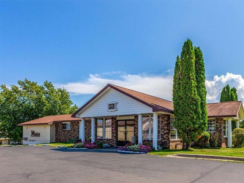 Quality Inn Lakefront Saint Ignace Dış mekan fotoğraf