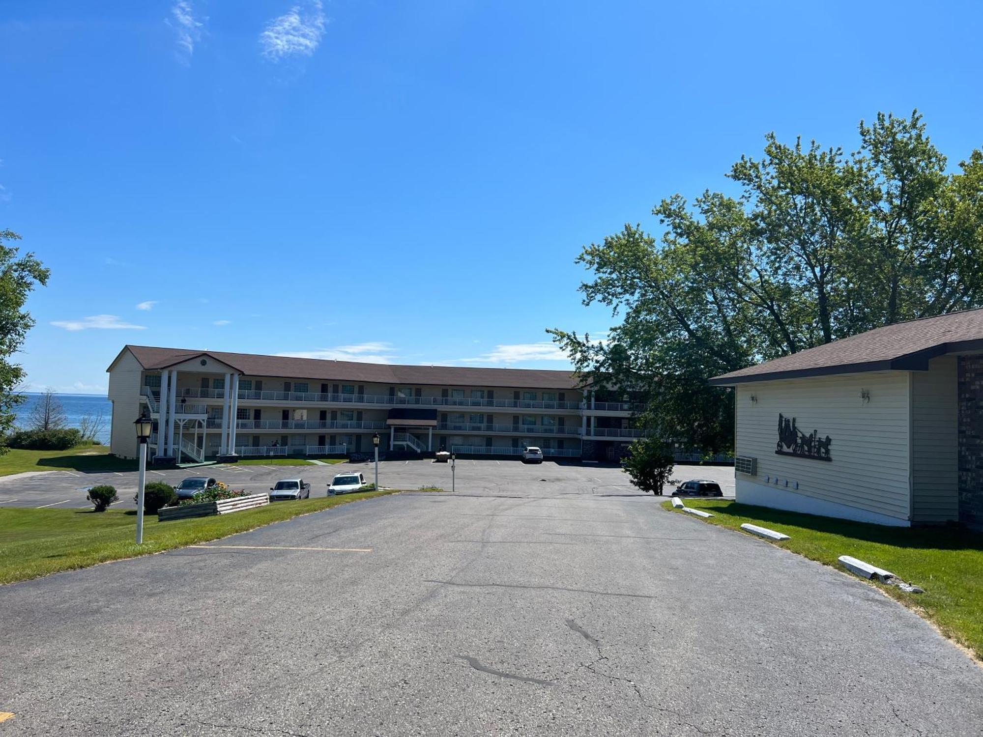 Quality Inn Lakefront Saint Ignace Dış mekan fotoğraf