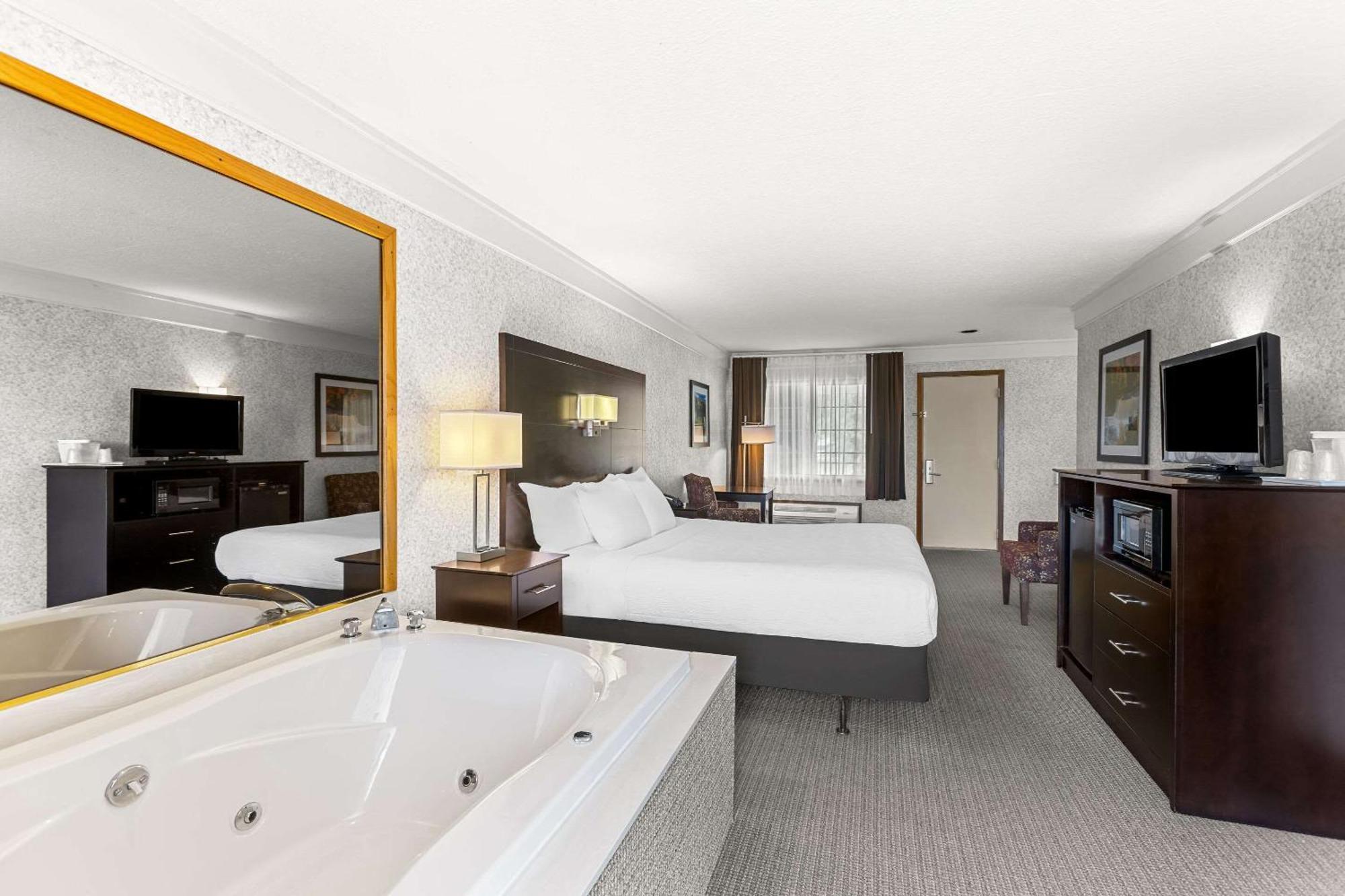 Quality Inn Lakefront Saint Ignace Dış mekan fotoğraf