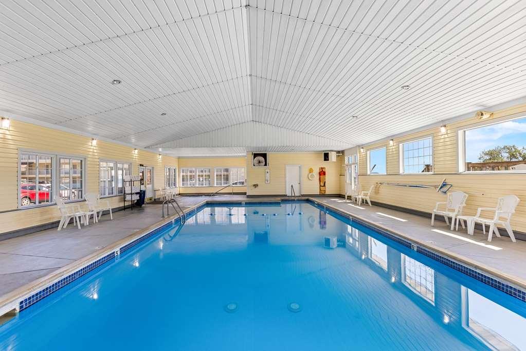 Quality Inn Lakefront Saint Ignace Konforlar fotoğraf