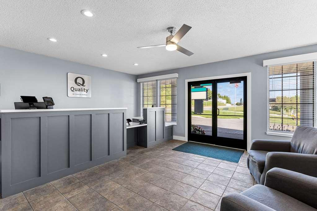 Quality Inn Lakefront Saint Ignace İç mekan fotoğraf